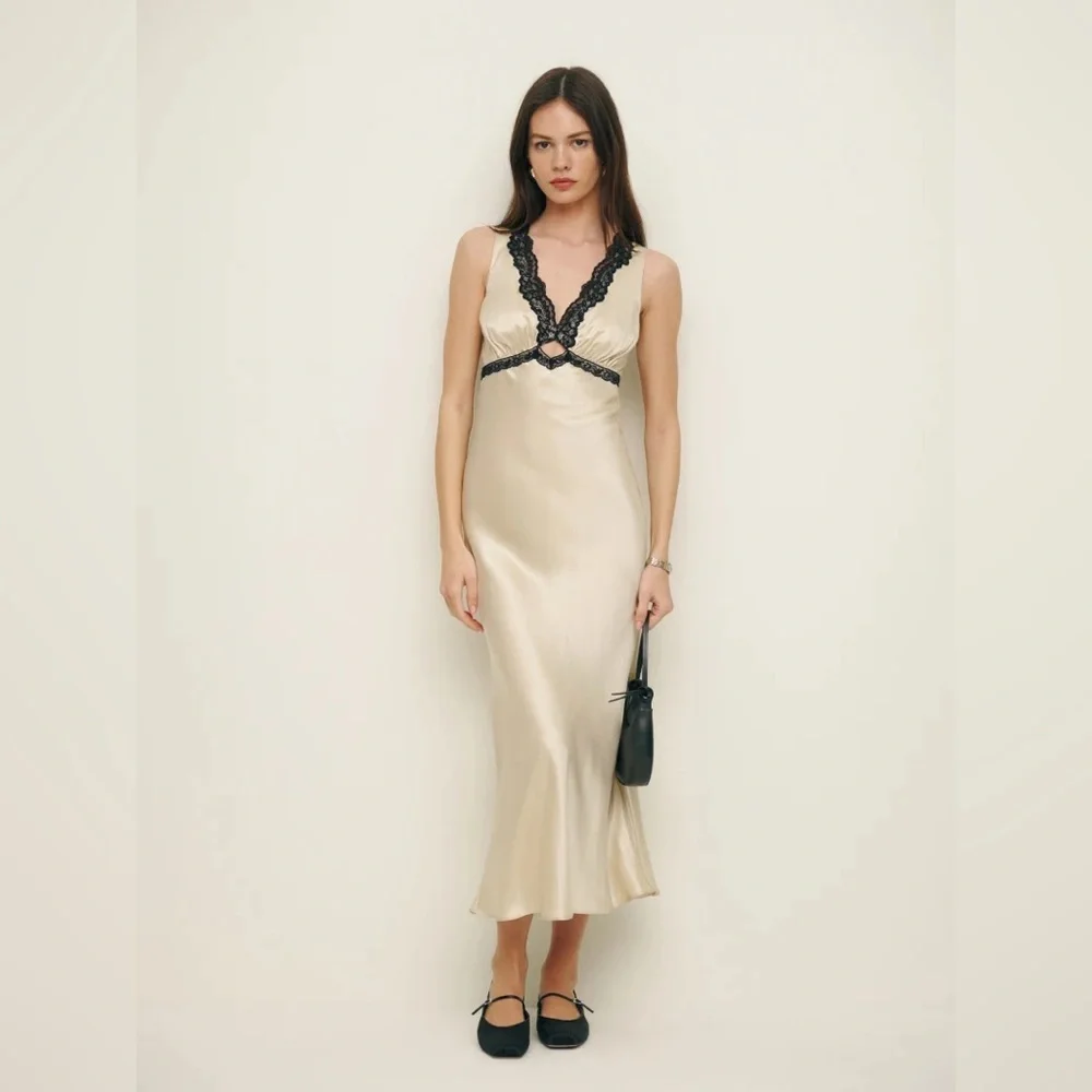 Reformation Alicyn Lace Trim Satin Slip Dress Ivory Cream Silk Size 0 - Picture 3 of 10